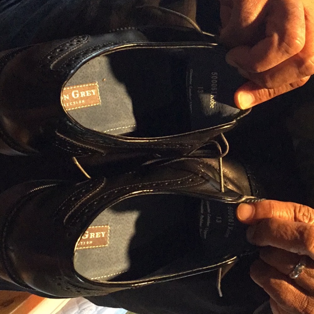 Aston Grey Collection Black Cap-toe Wingtips - Picture 5 of 7